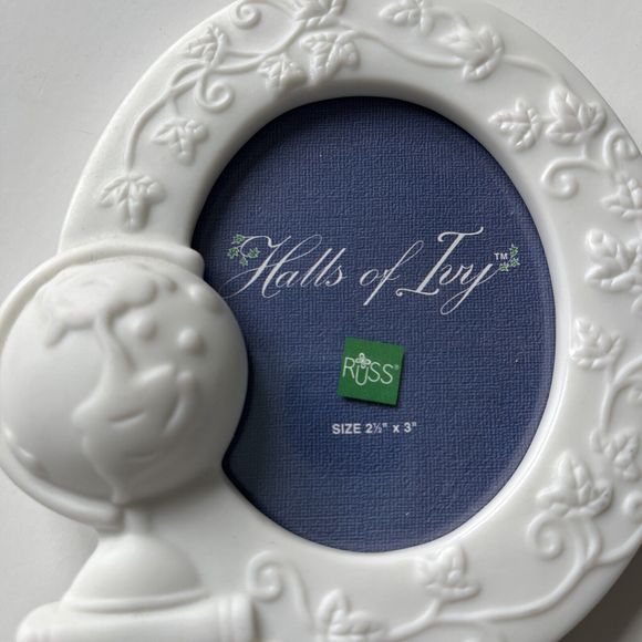 RUSS Halls of Ivy World Photo Frame. Holds 2 1/"2 x3  Picture Porcelain Globe - Picture 4 of 8